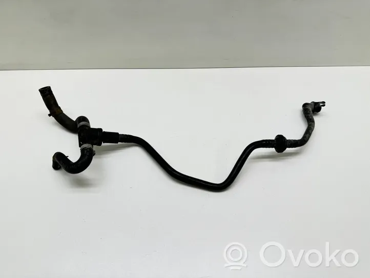 Volkswagen Golf Plus Linea/tubo/manicotto del vuoto 06B133753D