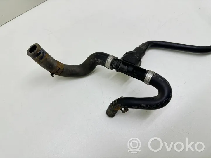 Volkswagen Golf Plus Linea/tubo/manicotto del vuoto 06B133753D