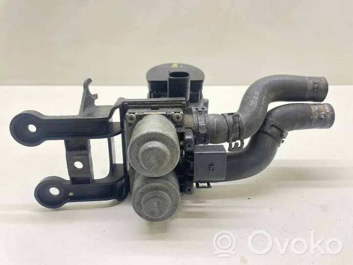 Audi A6 S6 C6 4F Valvola di regolazione del liquido di raffreddamento e del riscaldatore 4F1959617B