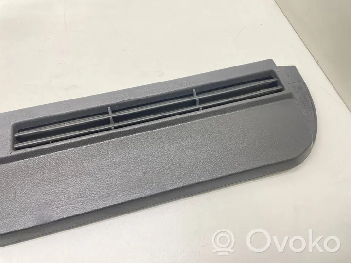 Volkswagen Golf Plus Altro elemento di rivestimento bagagliaio/baule 5M0868077