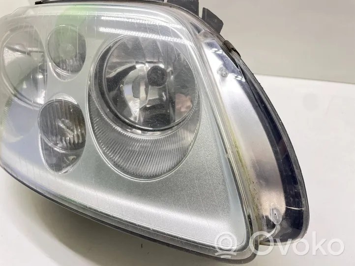 Volkswagen Touran I Headlight/headlamp 1T0941006E