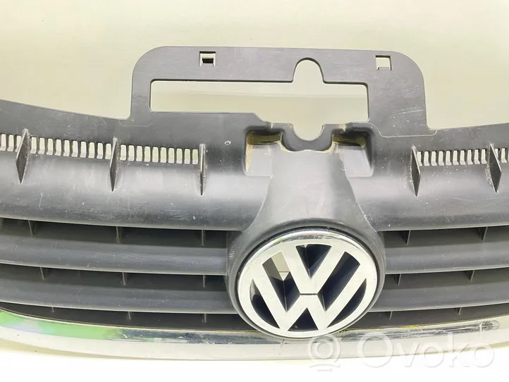 Volkswagen Touran I Front grill 1T0853653