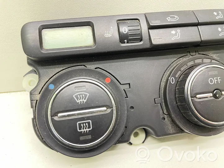 Volkswagen Touran I Panel klimatyzacji 74641421