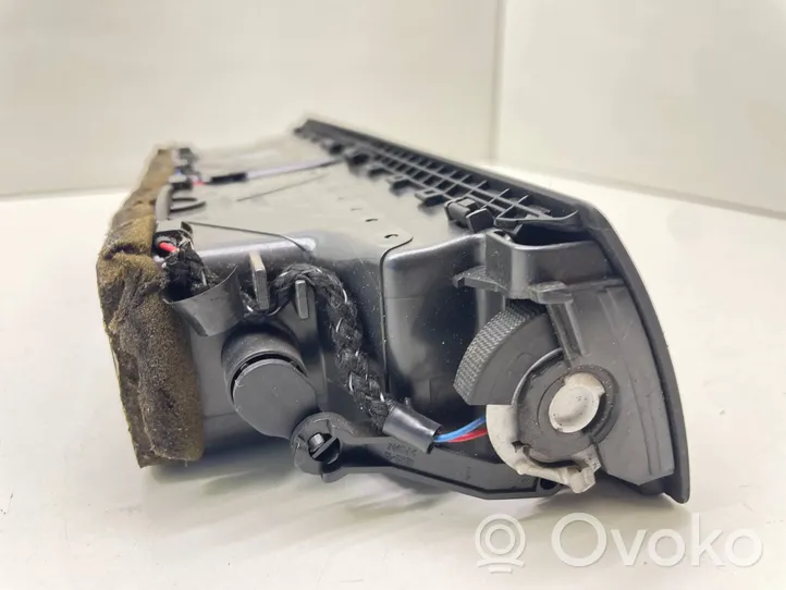 Audi A4 S4 B7 8E 8H Griglia di ventilazione centrale cruscotto 8E0820951H