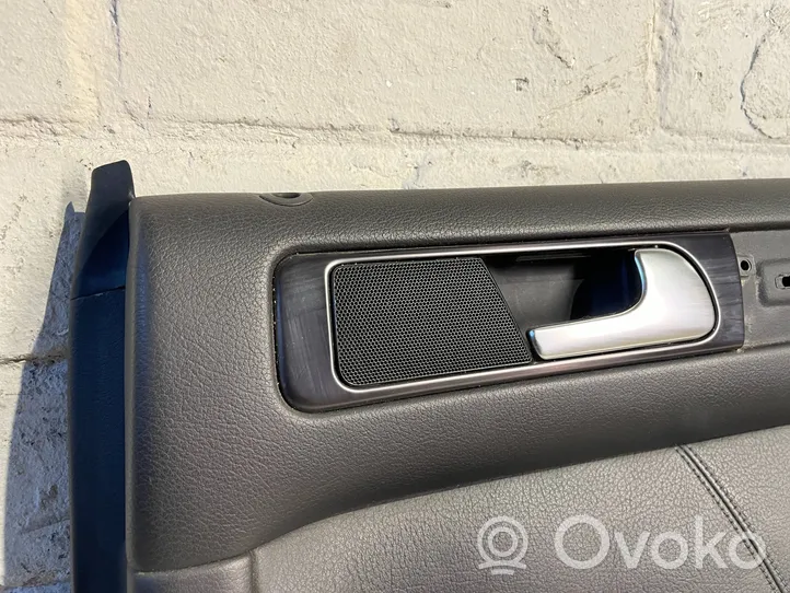 Audi A6 S6 C5 4B Rivestimento del pannello della portiera posteriore 4B0863982