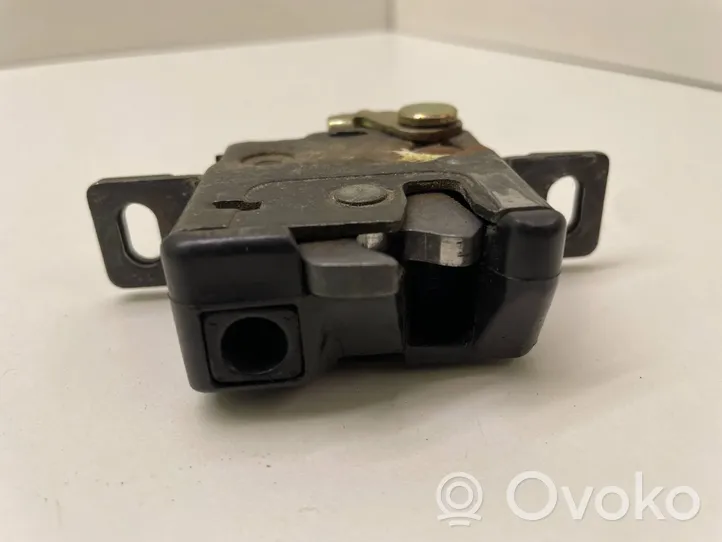 Audi 80 90 S2 B4 Tailgate/trunk/boot lock/catch/latch 4A9827505C