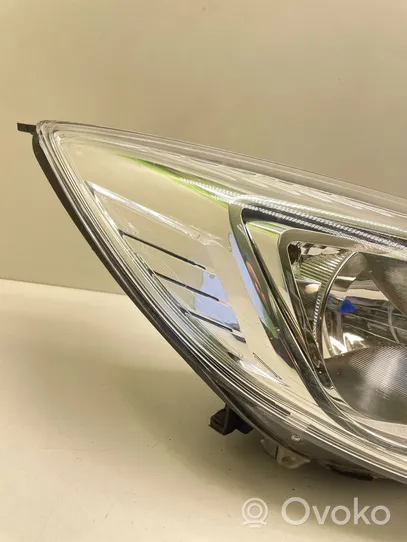 Ford Focus Lampa przednia BM5113W029AK