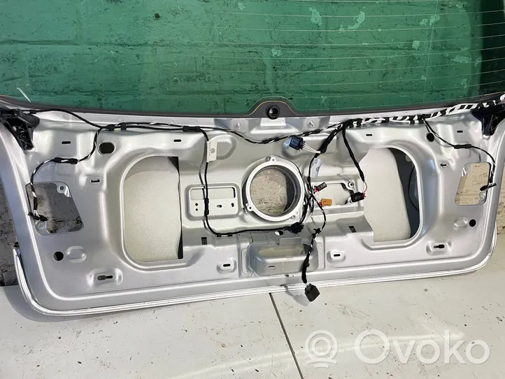 Volkswagen Golf VI Puerta del maletero/compartimento de carga 21213220