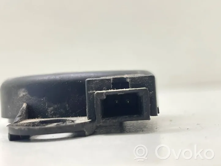 Volkswagen Golf VI Sensor del altavoz de aparcamiento PDC 8E0919279