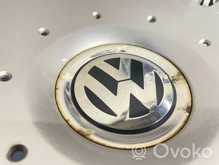 Volkswagen PASSAT B6 Kołpaki oryginalne R16 3C0601147B