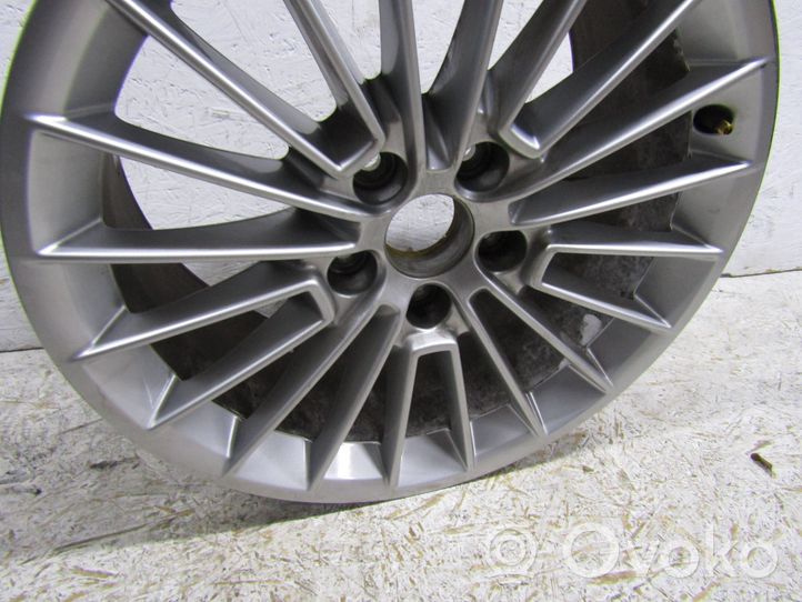 Audi A3 8Y R17-alumiinivanne 8Y0601025B