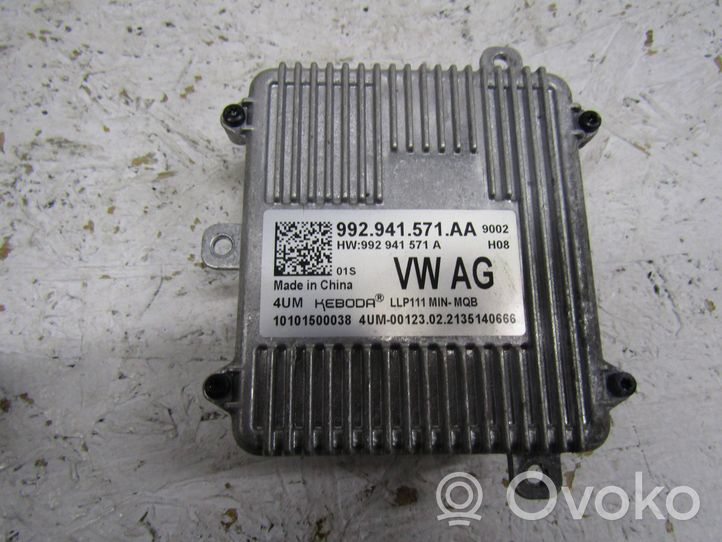 Volkswagen Golf VIII Xenon-valojen ohjainlaite/moduuli 992941571AA
