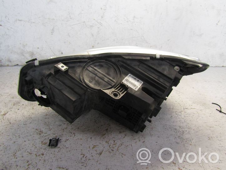 BMW 2 F45 Lampa przednia 7494856