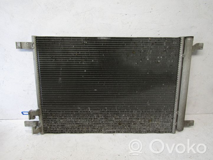 Volkswagen Golf VIII Radiatore di raffreddamento A/C (condensatore) 5WA816411A