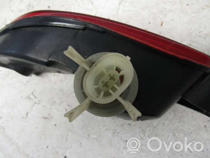 Opel Corsa C Takapuskurin valo 08-442-401L-B