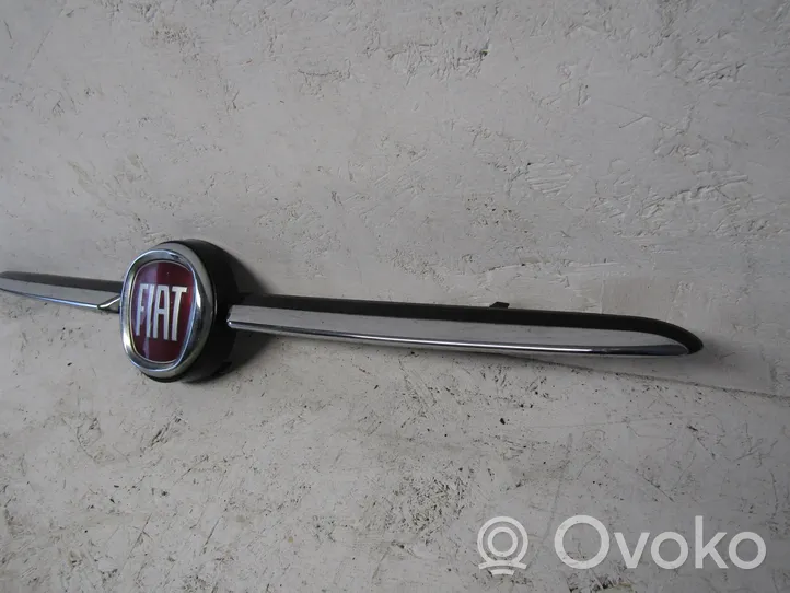 Fiat 500X Griglia superiore del radiatore paraurti anteriore 735637413