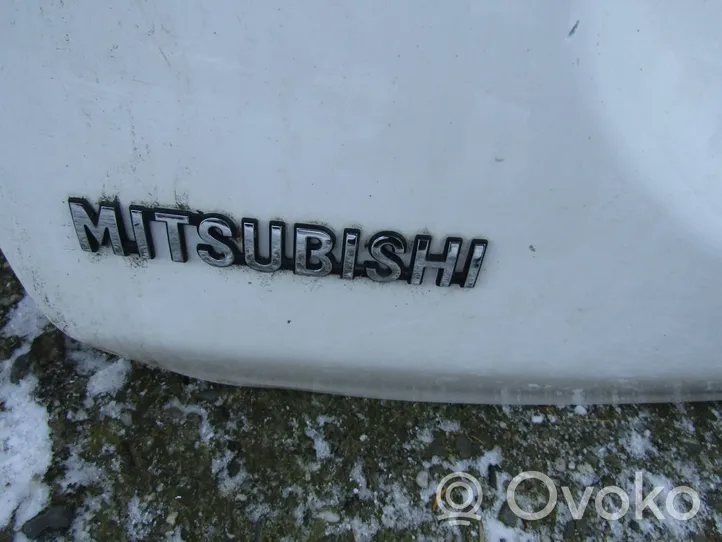 Mitsubishi Outlander Takaluukun/tavaratilan kansi 