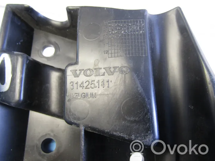 Volvo V40 Uchwyt / Mocowanie zderzaka przedniego 31425111