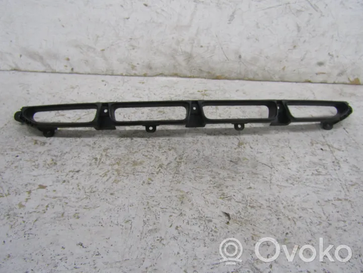 Audi A4 Allroad Grille inférieure de pare-chocs avant 8K0807233D