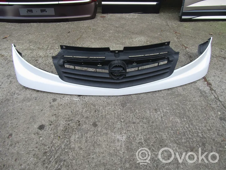 Opel Vivaro Augšējais režģis 2135395006