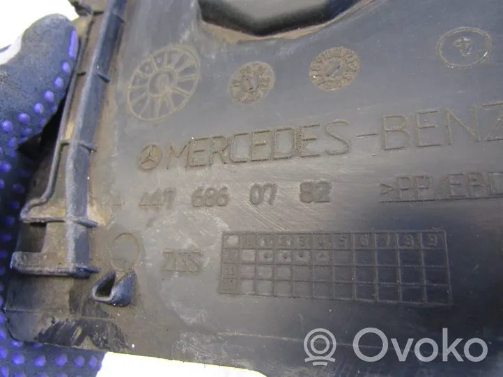 Mercedes-Benz Vito Viano W447 Rivestimento paraspruzzi passaruota anteriore A4476860782