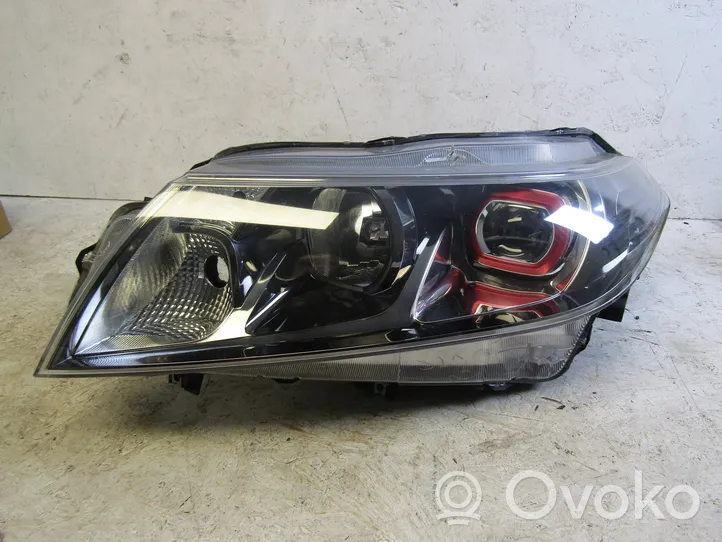 Suzuki Vitara (LY) Lampa przednia 10018095