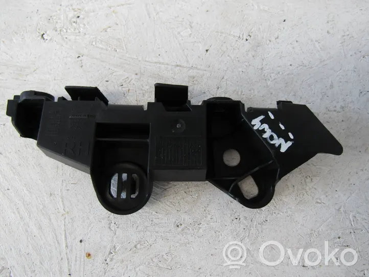 Opel Corsa E Front bumper mounting bracket 39003565