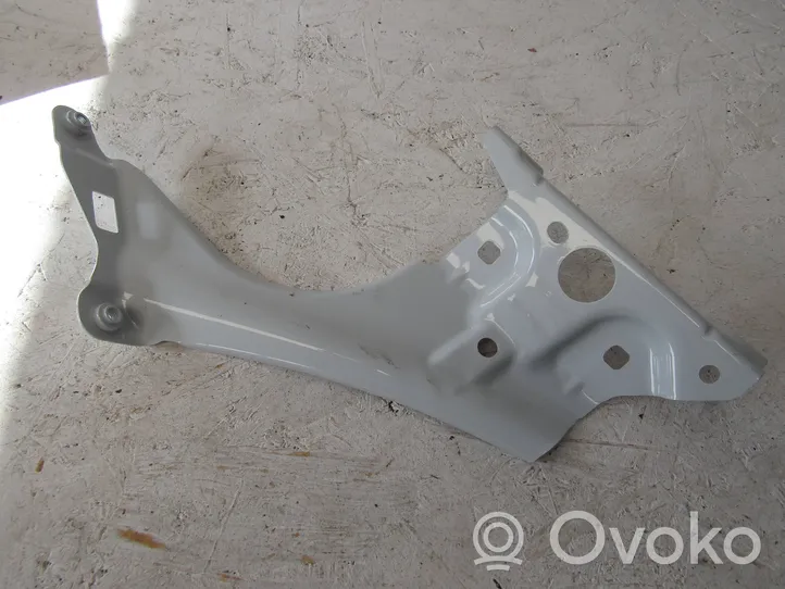 Skoda Fabia Mk4 (6VA) Support de montage d'aile 6VA821227