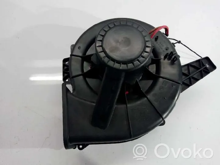 Volkswagen Polo Sisälämmityksen ilmastoinnin korin kotelo 6Q1820015G