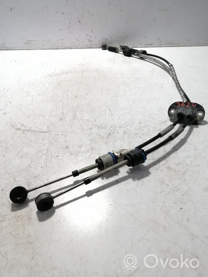 Volvo S40 Gear shift cable linkage 31256780