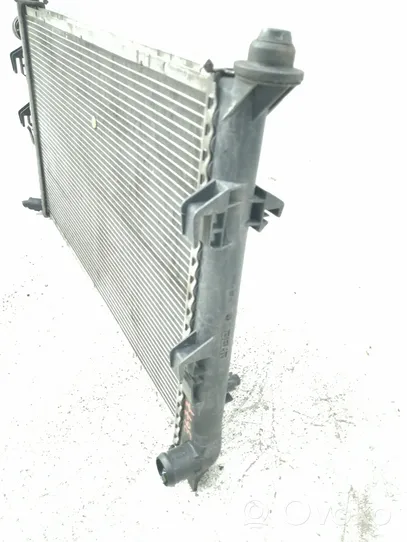 Mercedes-Benz Vaneo W414 Radiateur de refroidissement A1685001702