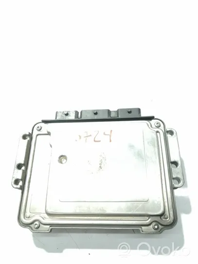 Renault Trafic I Calculateur moteur ECU 8200546983