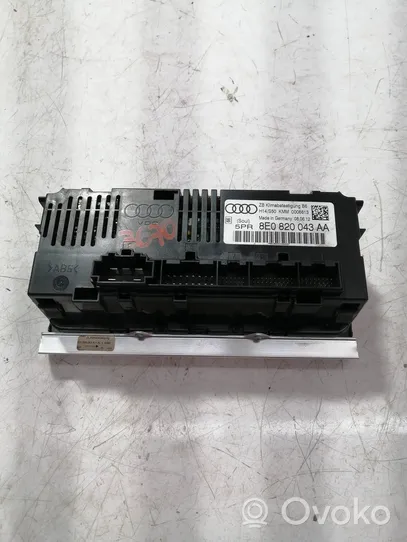 Audi A4 S4 B6 8E 8H Panel klimatyzacji 8E0820043AA