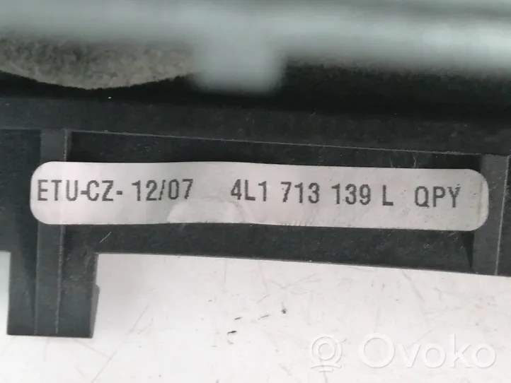 Audi Q7 4L Pavarų perjungimo svirties apdaila (oda, bumbulas) 4L1713139L