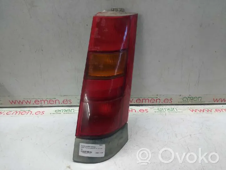 Renault Super R5 Lampa tylna 