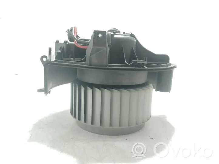 Audi A6 S6 C6 4F Salono oro mazgo plastikinis korpusas 4F0820521A