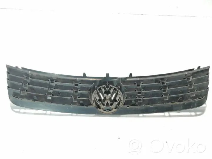 Volkswagen PASSAT B5 Grille de calandre avant 