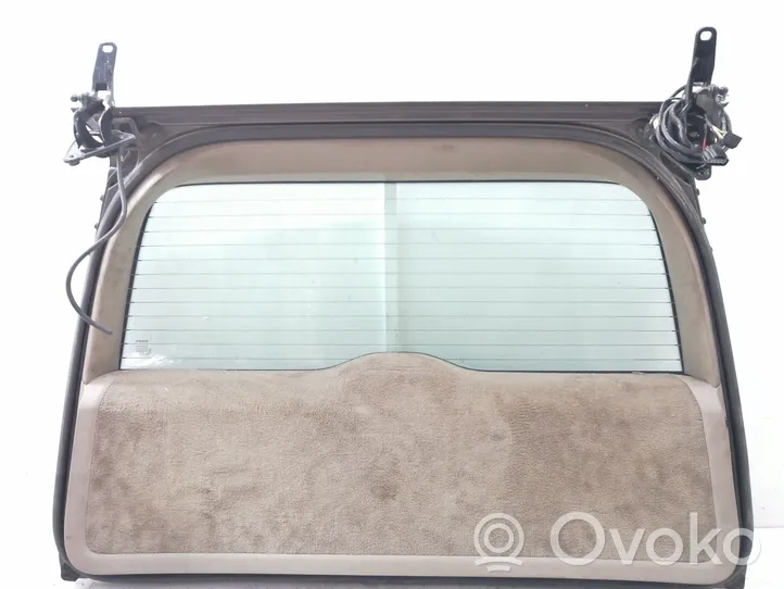 Volvo XC70 Takaluukun/tavaratilan kansi 