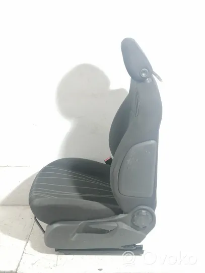 Opel Corsa D Asiento delantero del conductor 