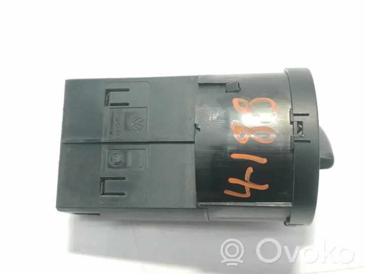 Volkswagen Golf IV Light switch 1C0941531