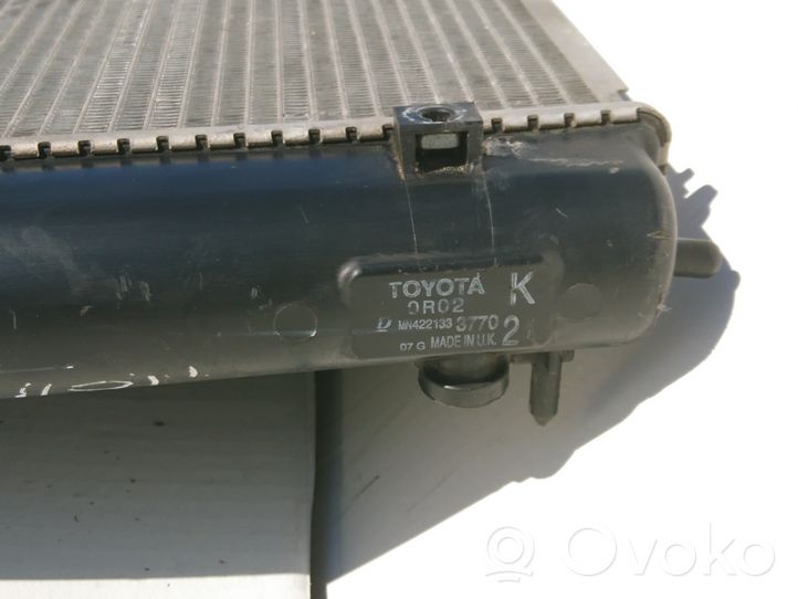 Toyota Avensis T250 Jäähdyttimen lauhdutin 