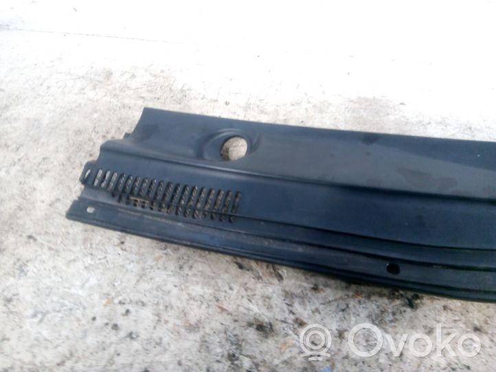 Toyota Avensis T250 Garniture de pare-brise 5578205030