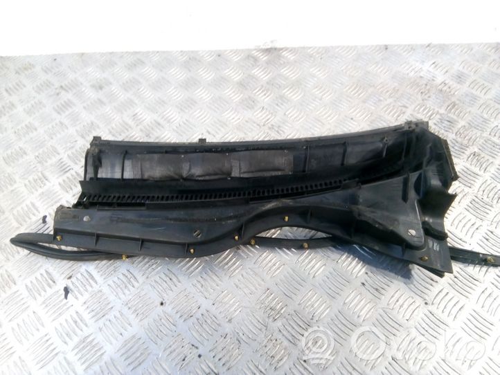 Toyota Corolla Verso AR10 Garniture de pare-brise 557810F010