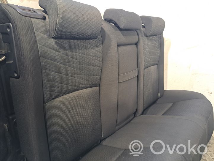 Toyota Avensis T270 Juego del asiento 