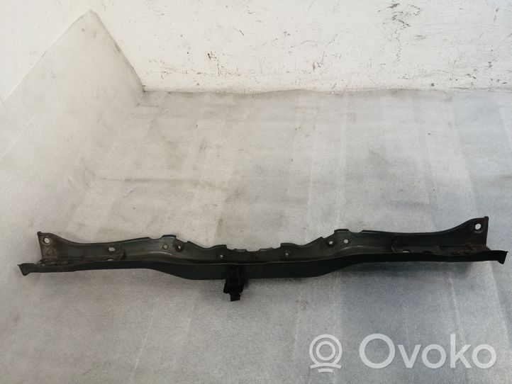 Toyota Avensis T250 Staffa del pannello di supporto del radiatore parte superiore 