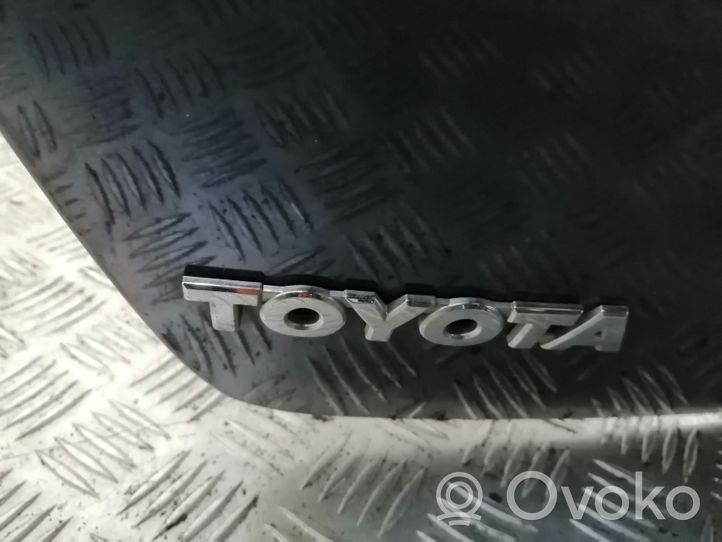 Toyota Avensis T250 Tylna klapa bagażnika 