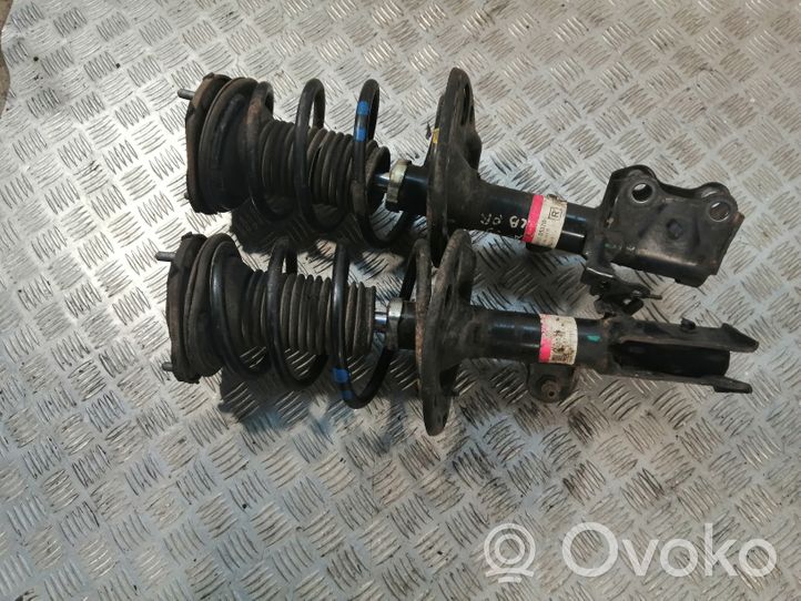 Toyota Avensis T270 Front shock absorber with coil spring 4813105A30