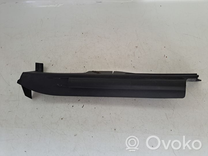 Toyota Avensis T270 Moulure, baguette/bande protectrice d'aile 