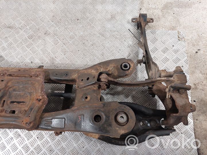 Toyota Avensis T270 Aizmugurējais tilts 4874005060