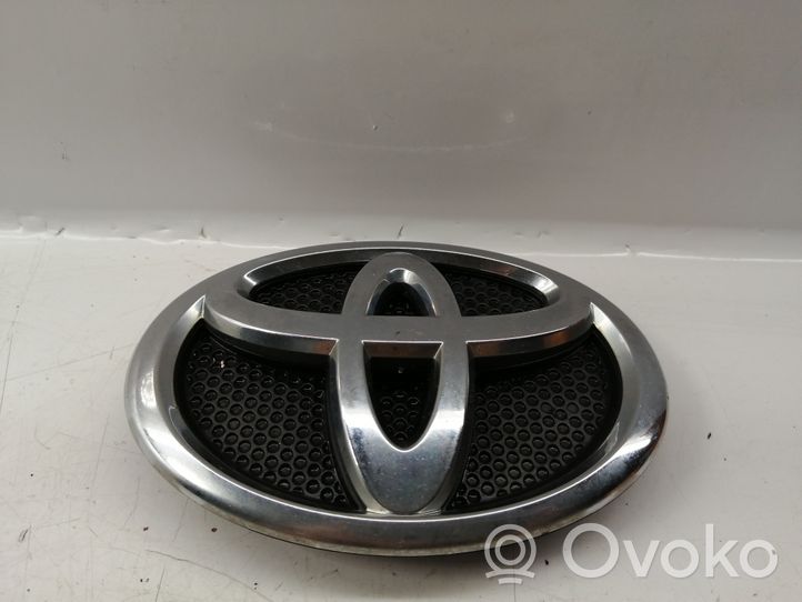 Toyota Avensis T250 Mostrina con logo/emblema della casa automobilistica 